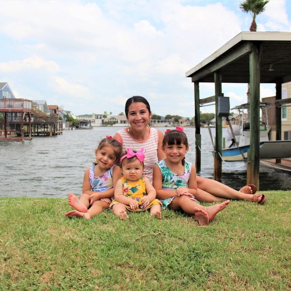 Meet your Posher, Macy - Picture 1 of 1